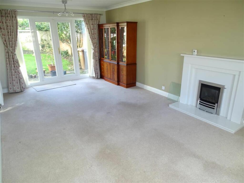 Lounge Front to Rear