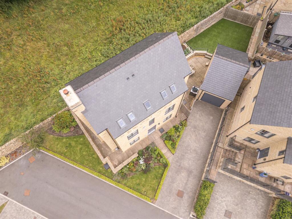 83 - 6 North Light Place BD22 8FD.jpg