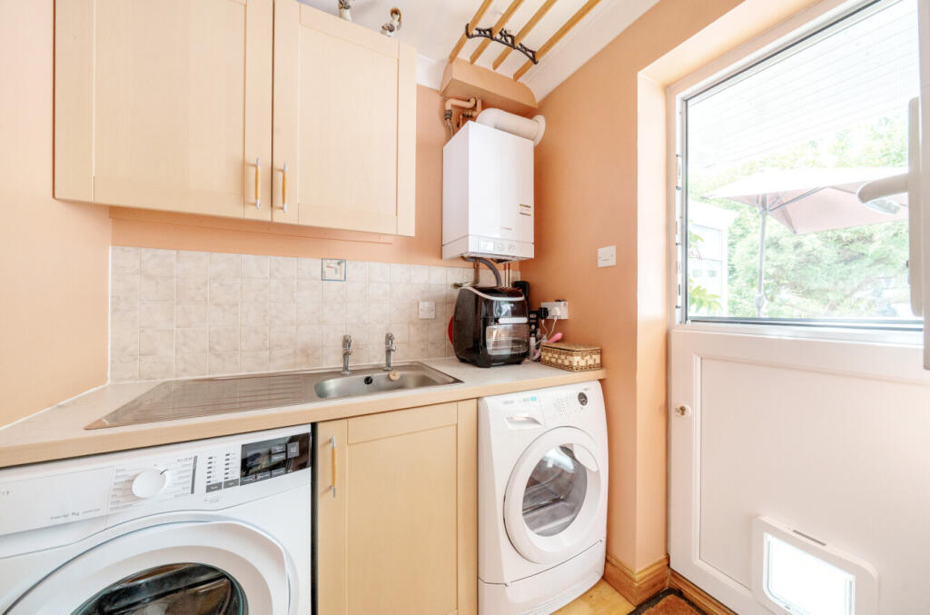 1309345-19-685527...