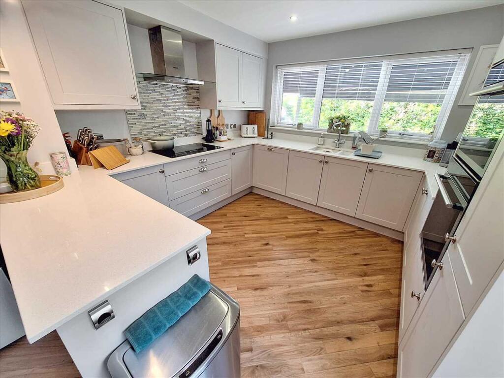 Fitted Kitchen