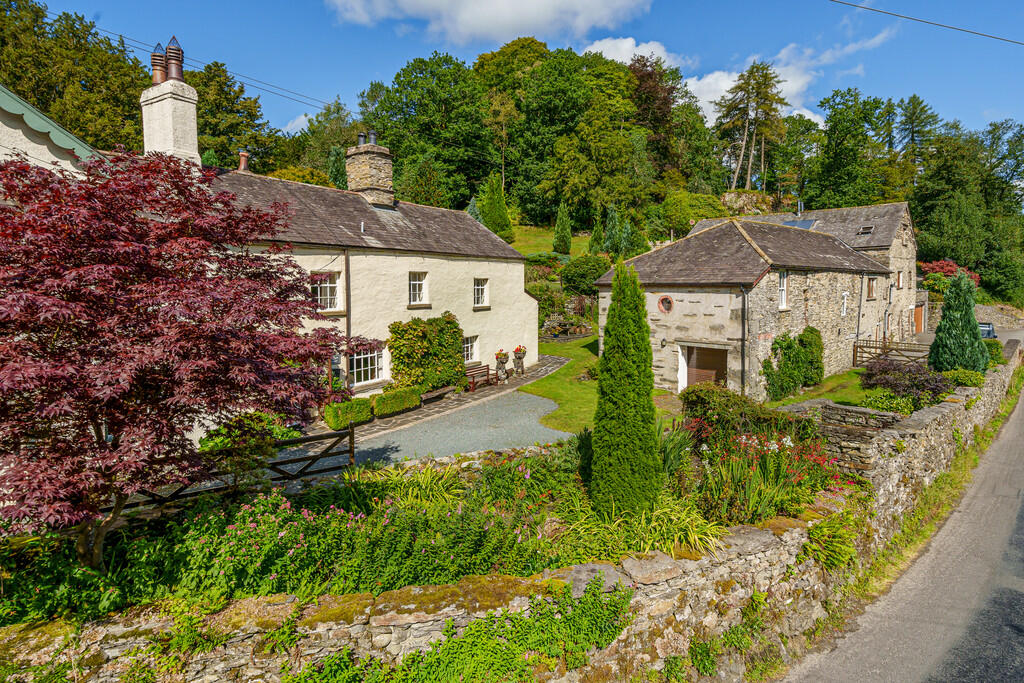 High Stott Park Cottage, High Stott Park, Finsthwaite, Nr Ulverston, Cumbria LA12 8AY