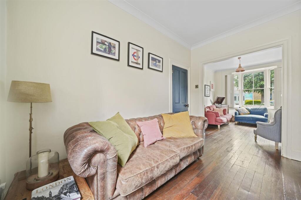 Grosvenor Park Road, E17