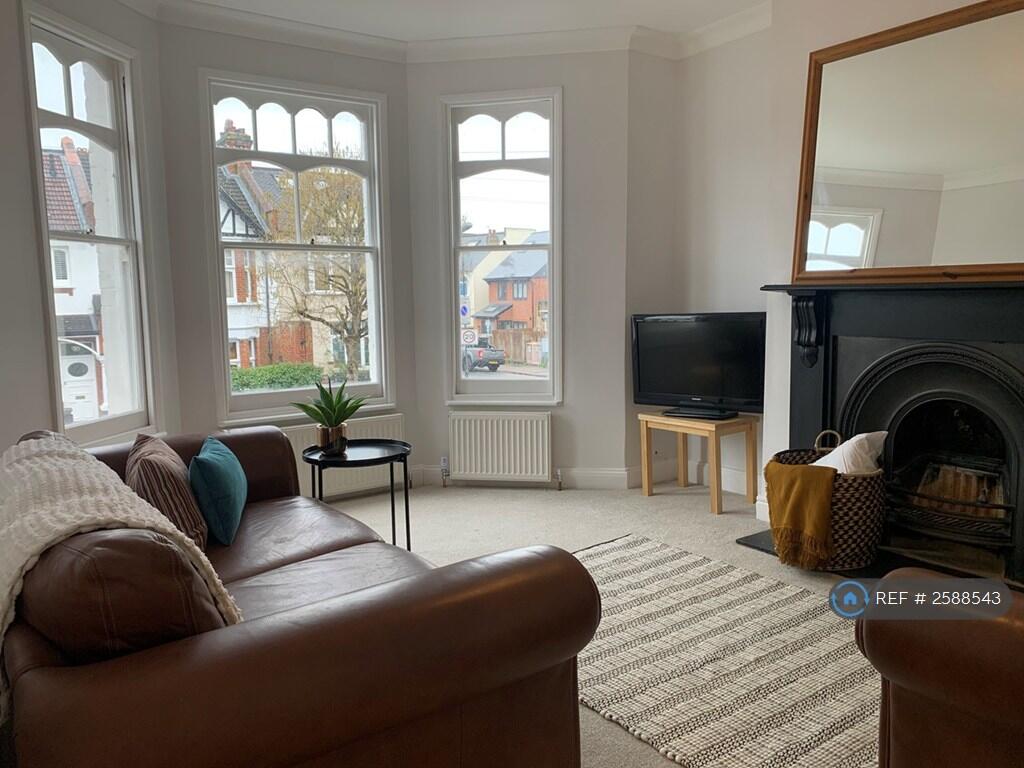 Living Room Bay