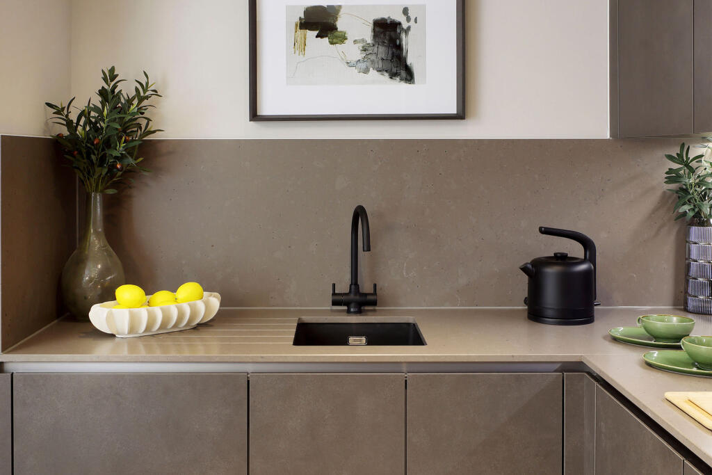 Royal Gateway kitchen sink