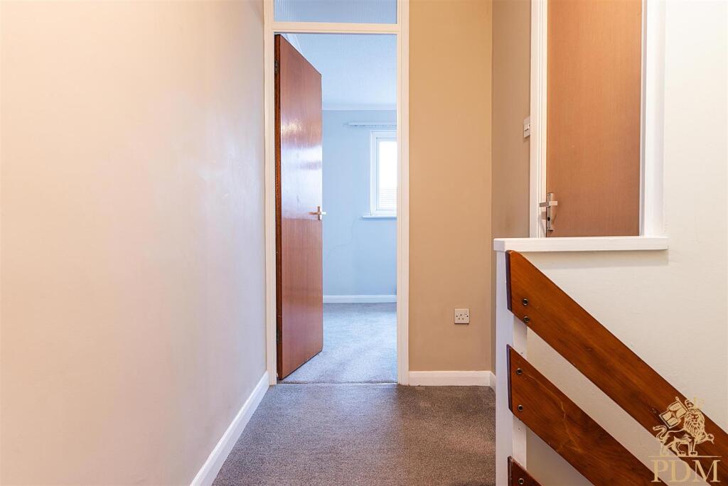 93 Latimer Drive, Bramcote (22 of 23).jpg