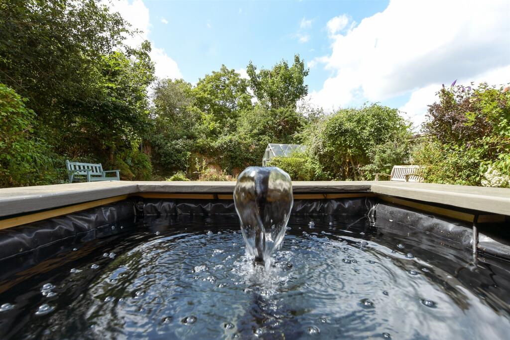 External Lifestyle Photograph