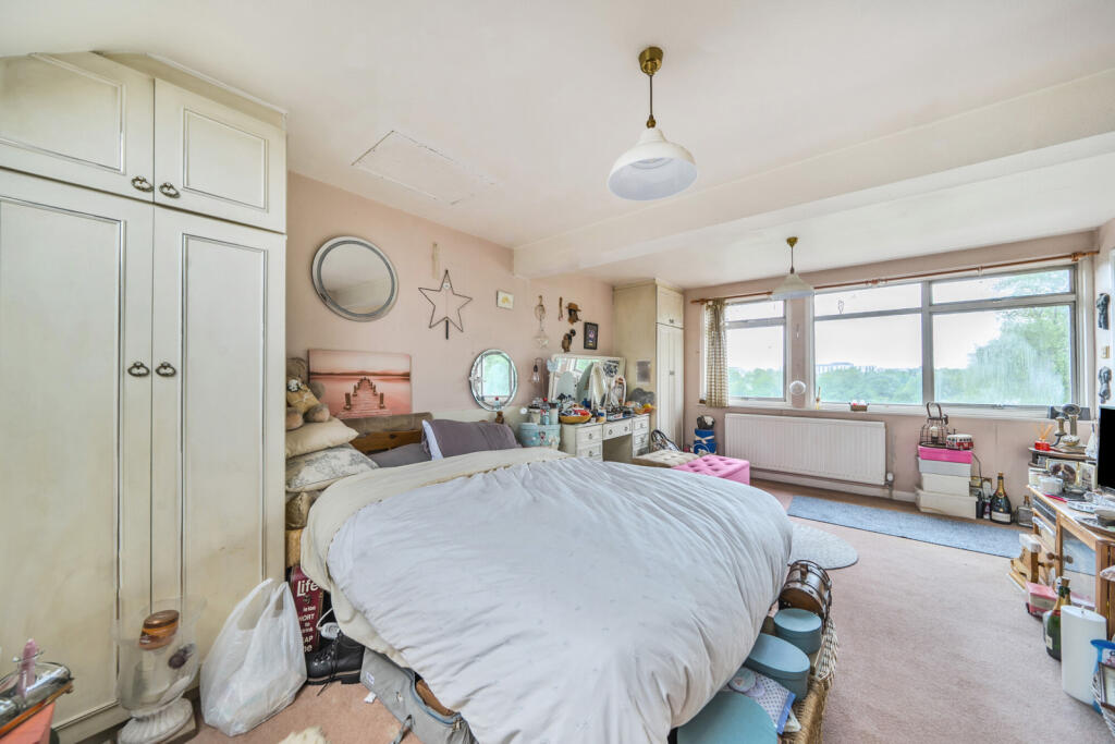 19-1295950-32-682...