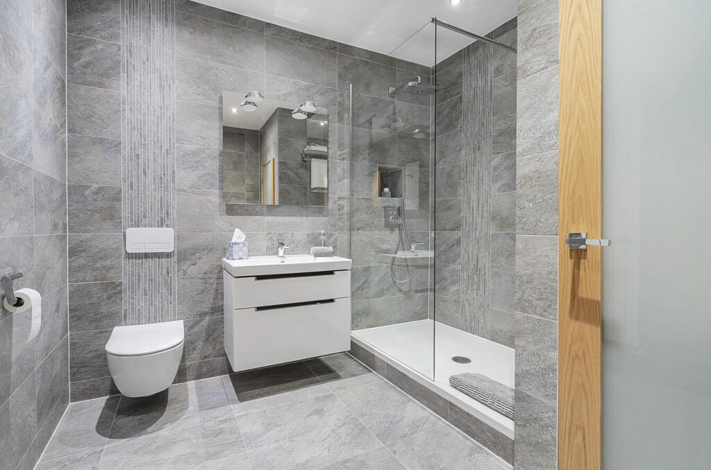 1334948-10-68921f...