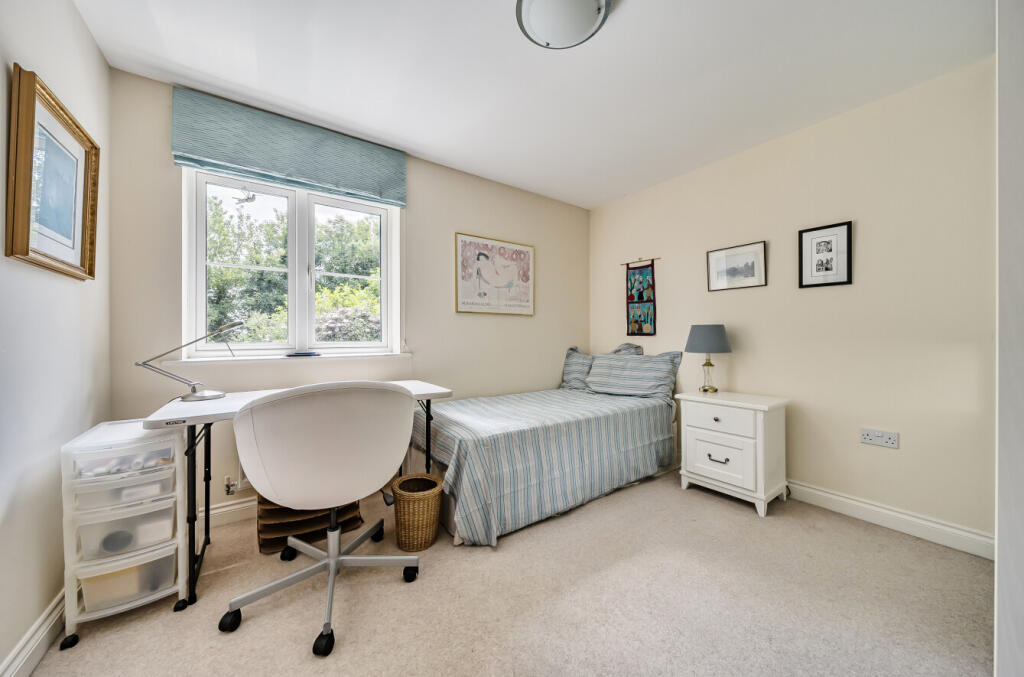 1300468-19-683da7...