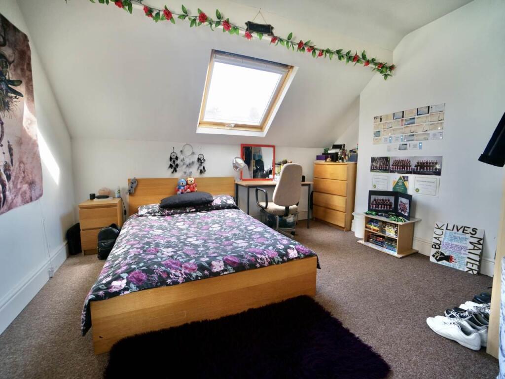 Bedroom 5
