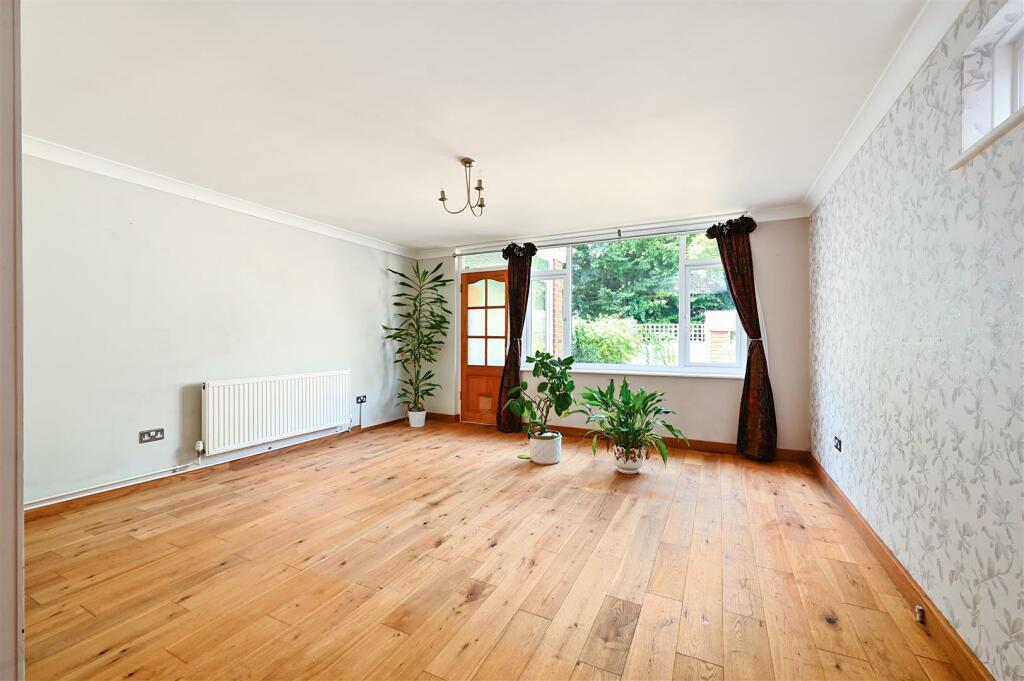 21-rowan-close-bn412pt-photos (1).jpg