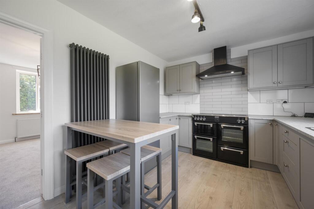 Saxton Mee 5 How Lane -0026.jpg