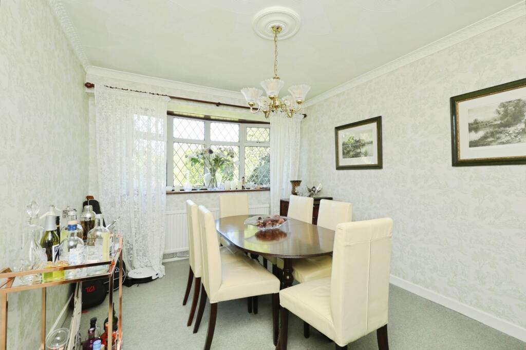 Dining Room/Bedroom