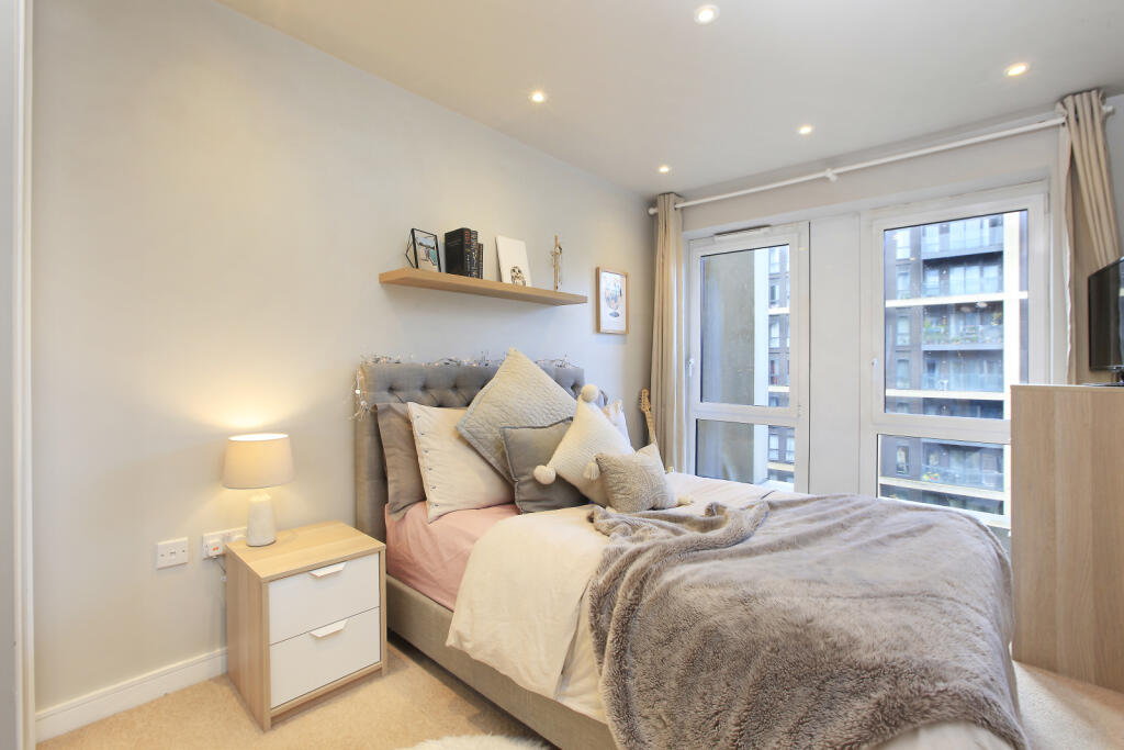 property in Kennet House, 
8 Enterprise Way, SW18