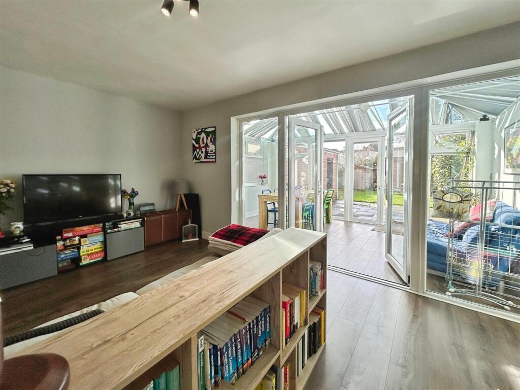 b1587b70-D-47A8-B97C-9A16A777E0A4-4429-0000038A53B