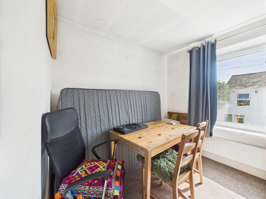 CAM02089G0-PR0499...