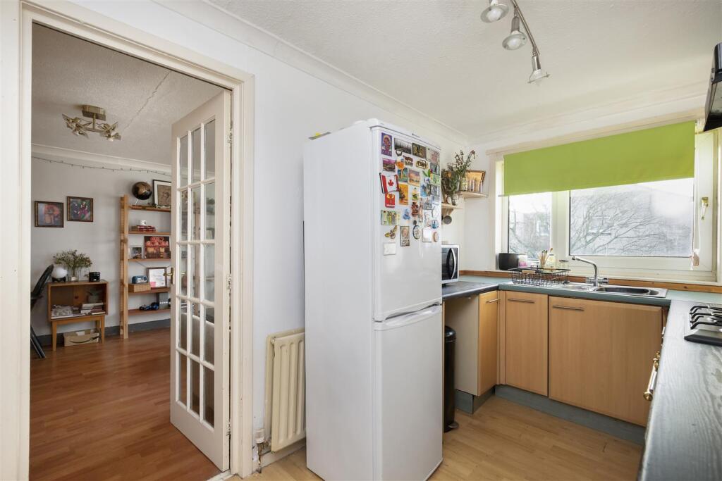32 Fernie Place_17.jpg