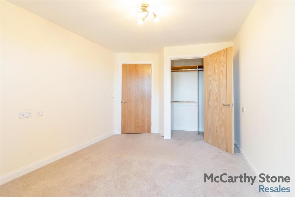 8642025-interior14.jpg