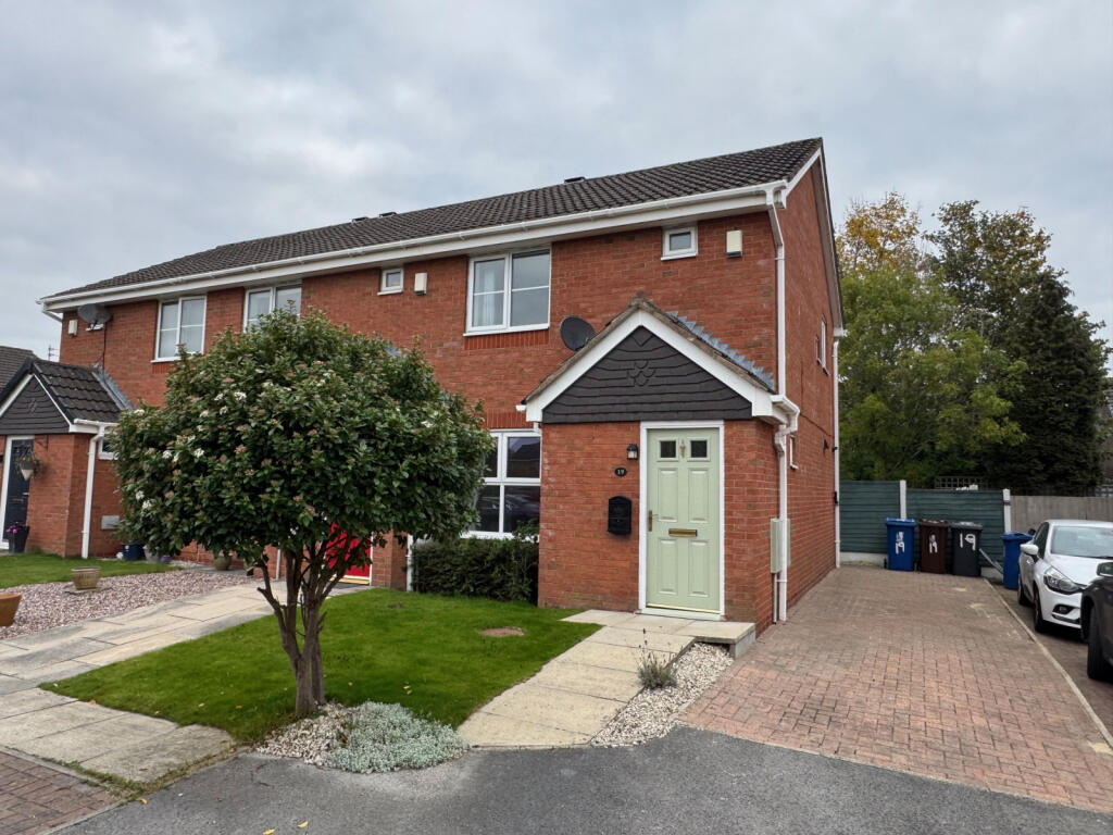 2 bed end terrace for sale Merefield Close, Hindl
