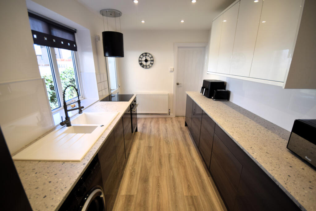 Kitchen Alt View