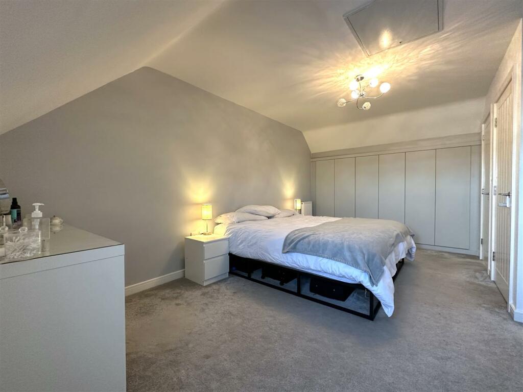 Master Bedroom With Fitted Wardrobes  657