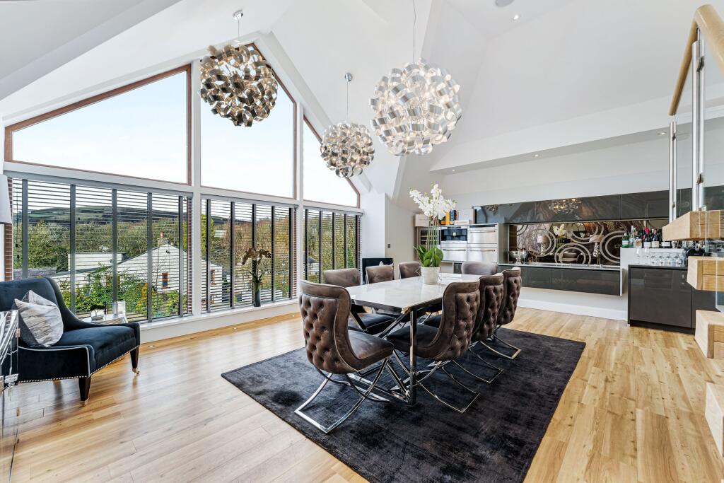 Bar/Dining Room
