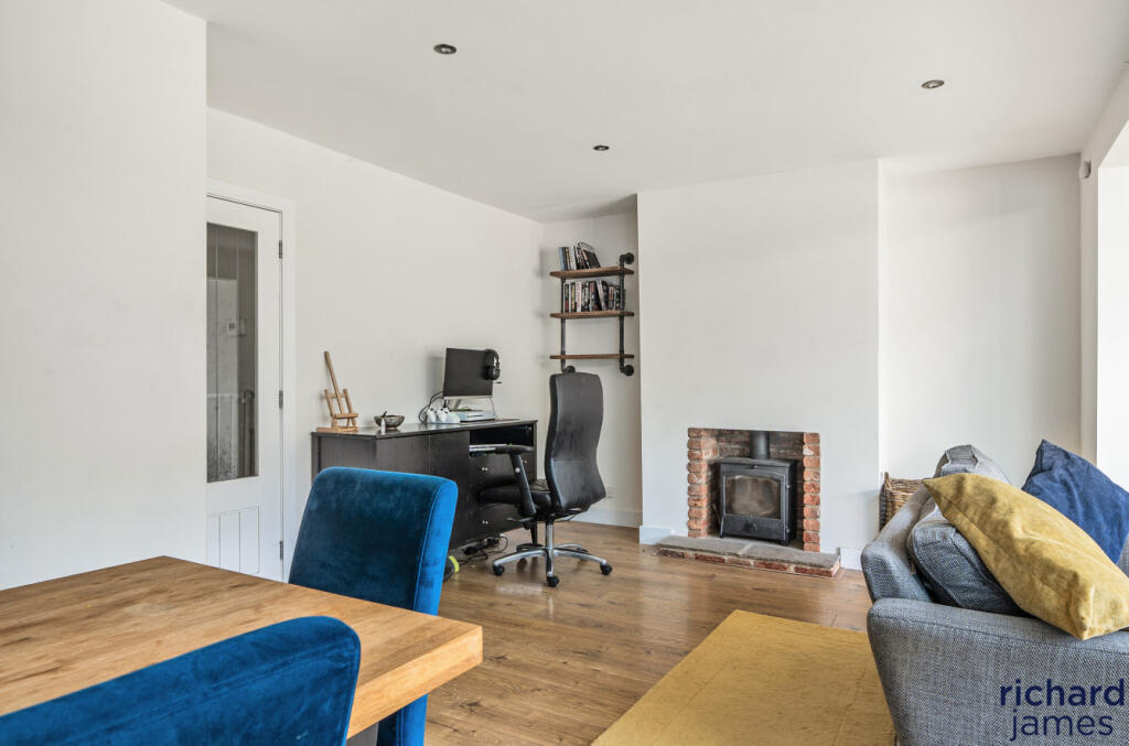 84b2f0cc-3ed7-46d...