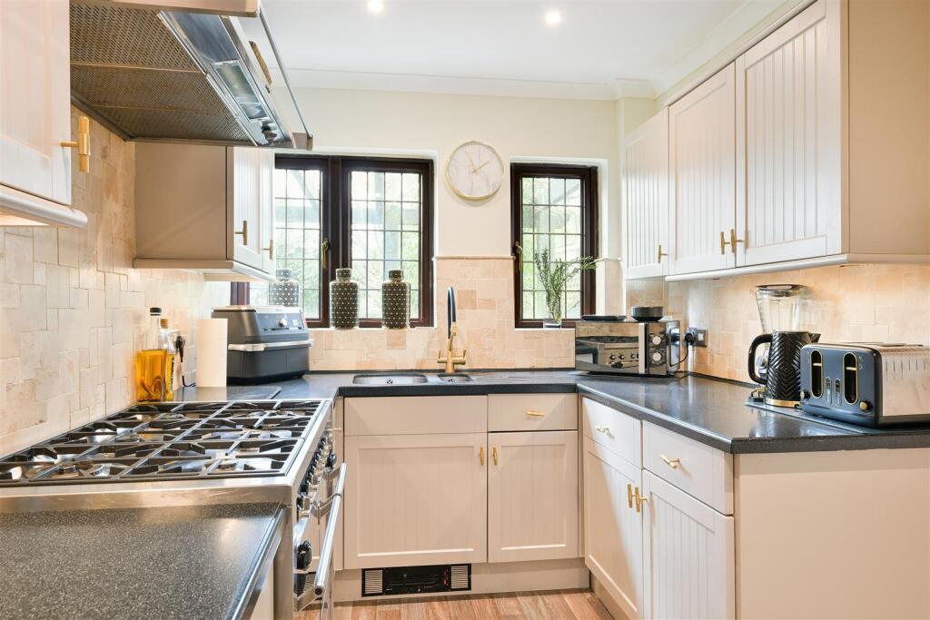 REIGATE ROAD, 1500- (6).jpg