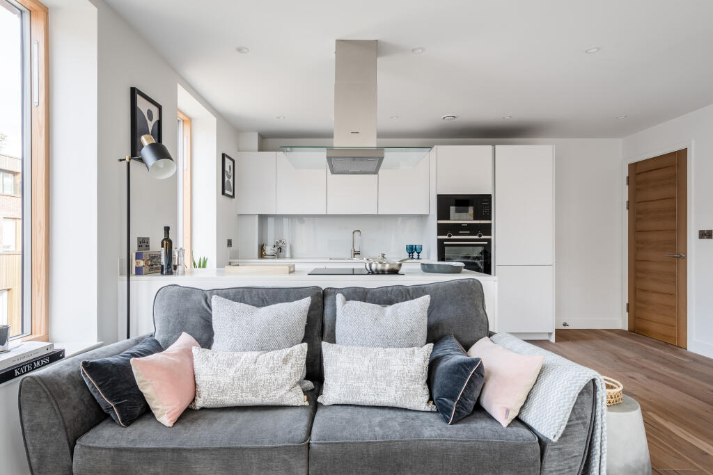 Blackburn House 23 - 11.jpg