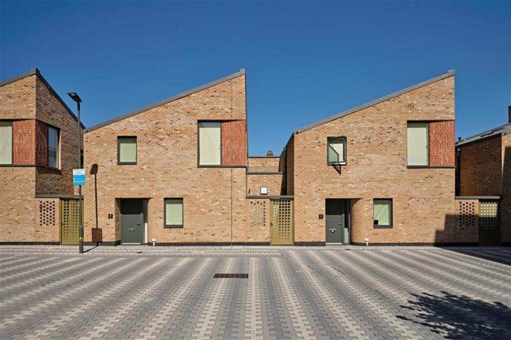 A4af1058 5A7a 420D 8157 258C8ca17f61