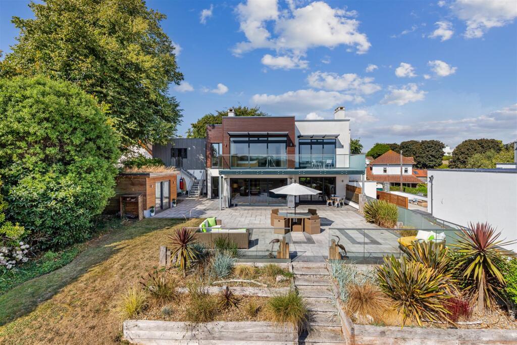 A02 - Bascombe Road, Brixham, Eastleigh House - 25