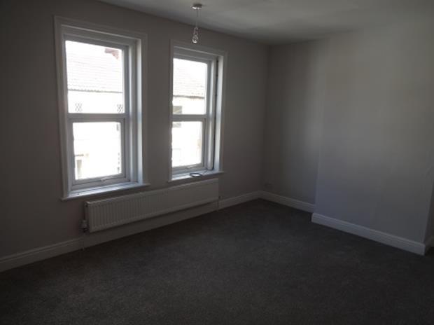 127GlassbrookBedroom1