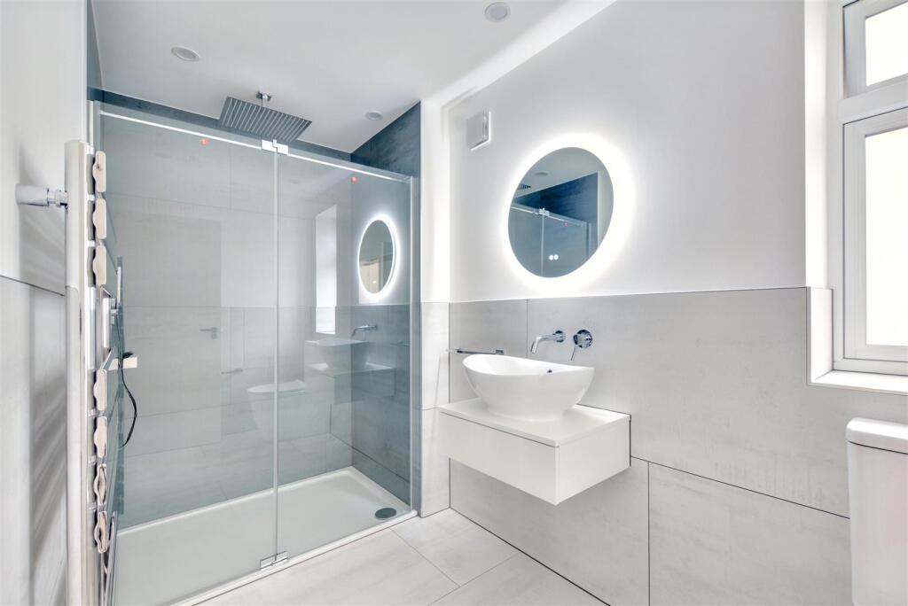Ensuite_1.jpeg