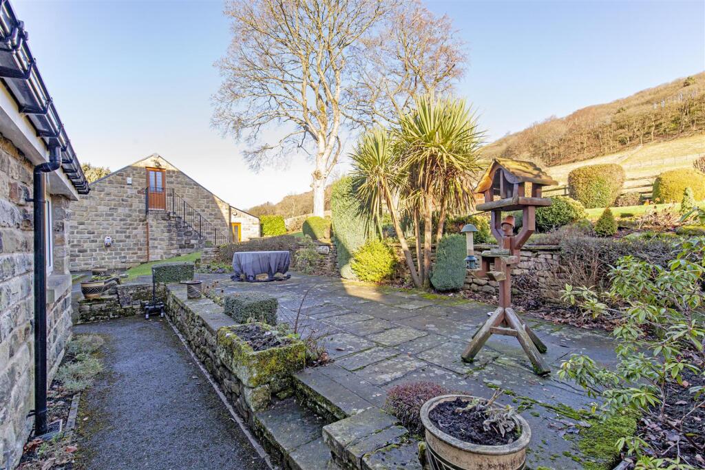 Rear External-20.jpg