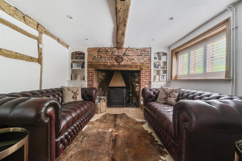 reception room .jpg