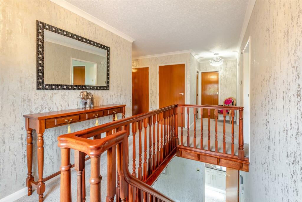 8573874-interior31.jpg