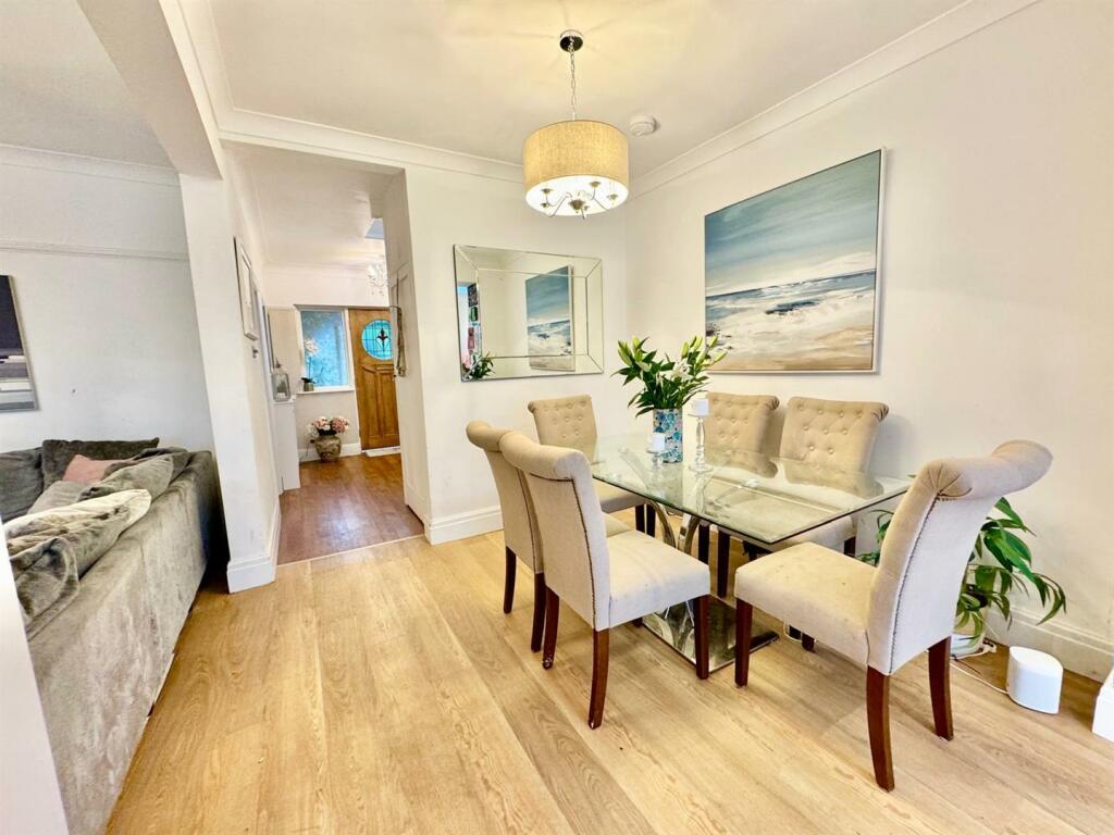 PHOTO-2024-11-03-21-01-29 (25).jpg