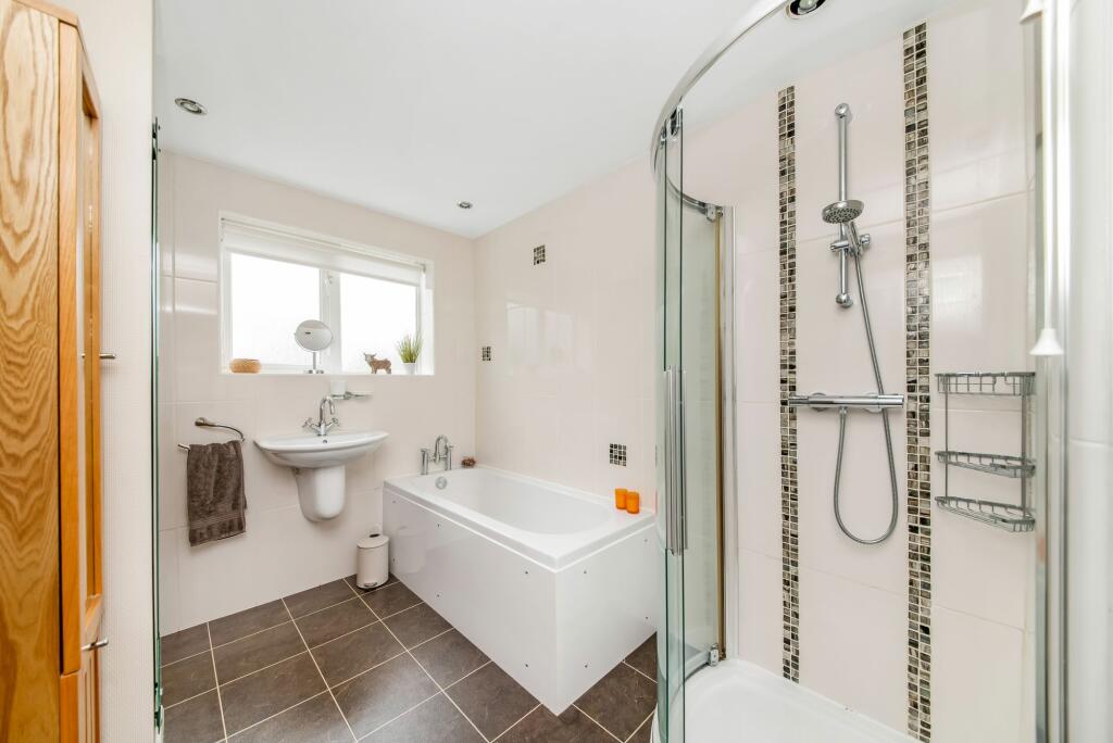 HOUSE BATHROOM