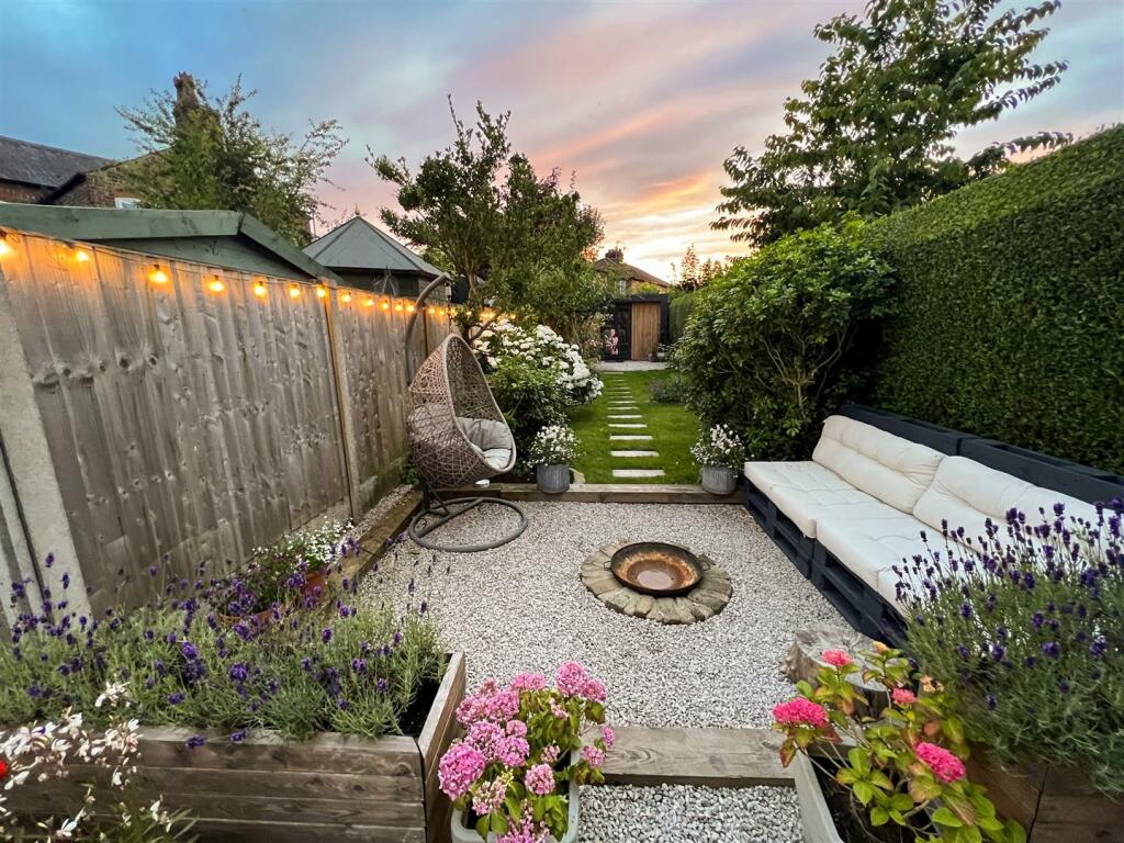 Garden At Night Aspect 2