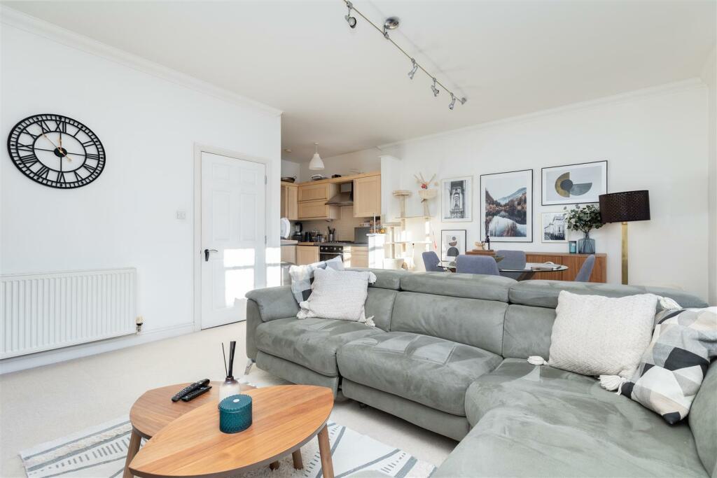 Lounge Area
