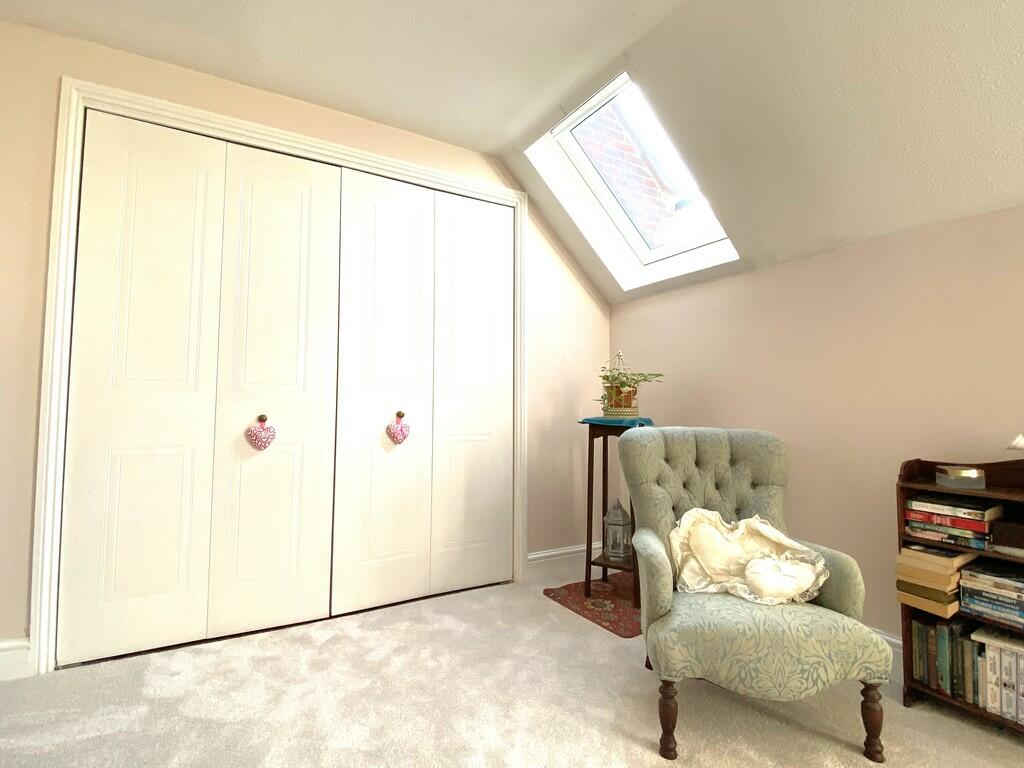 Main Bedroom ward...