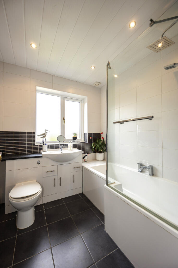 58 Rockhingham close-57