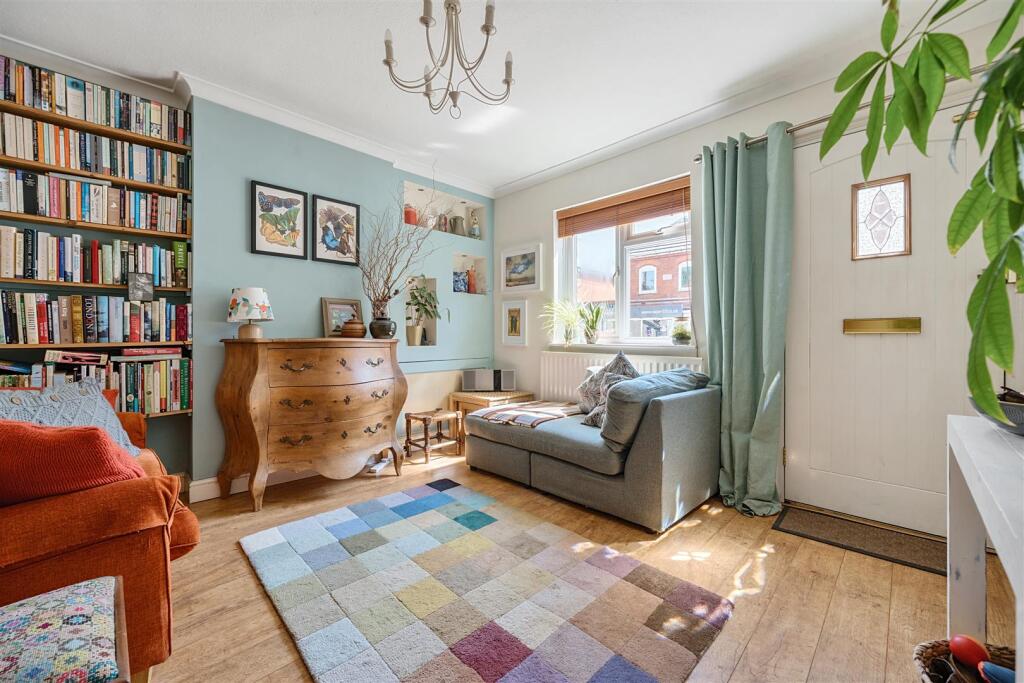 1289809-11-682480dd1645a-ARW1289809-11-682480dd164