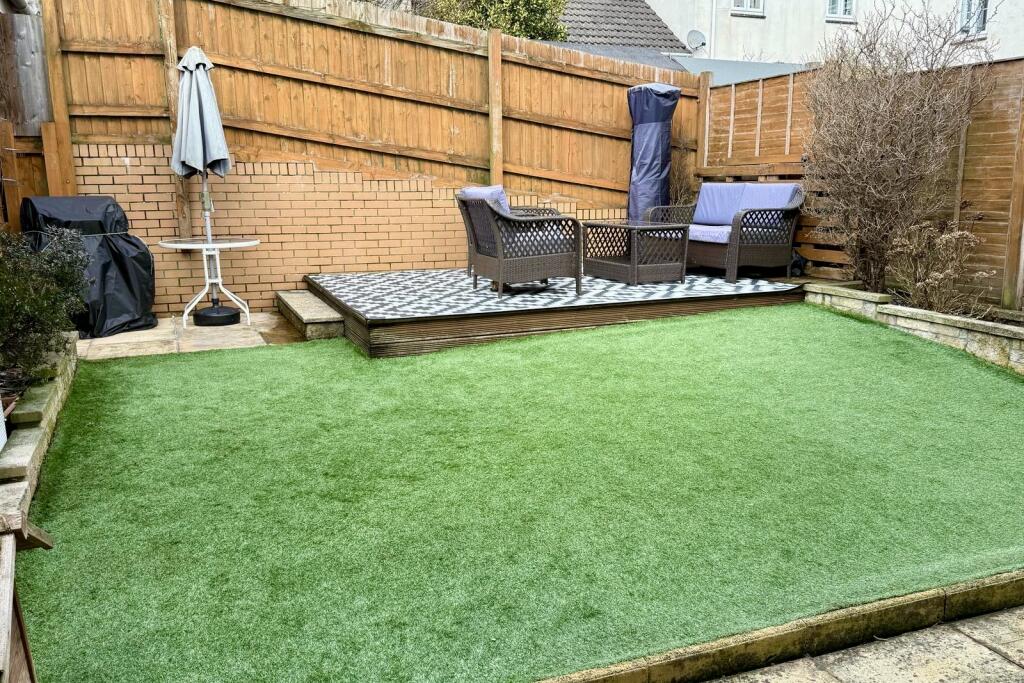 Enclosed Rear Garden