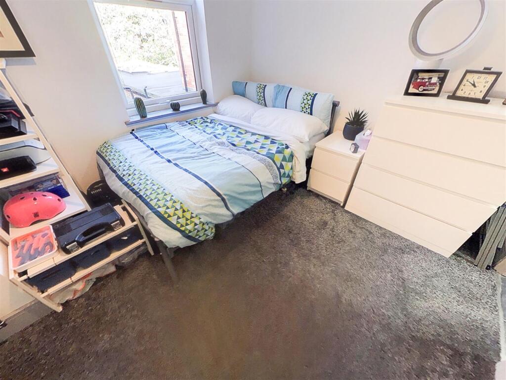 Screenshot 2024-10-0