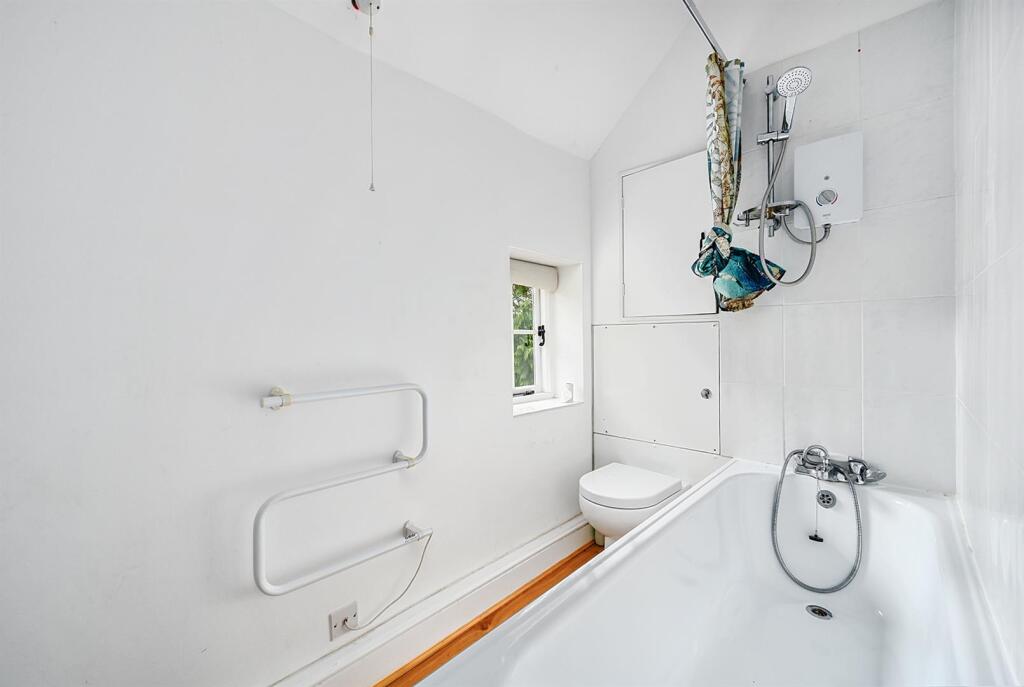 LEESDEN - STANDEN STREET - TN174LA (8).jpg