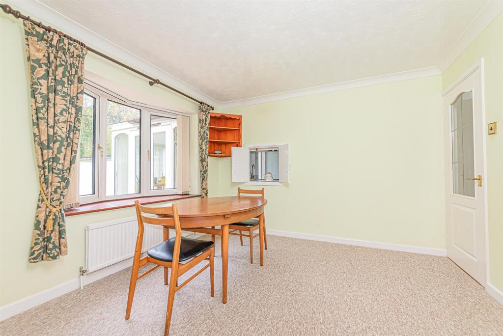 3 Old Wokingham Road (12).jpg