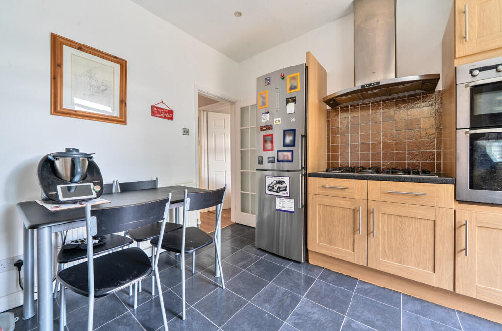 1319909-7-687923f...