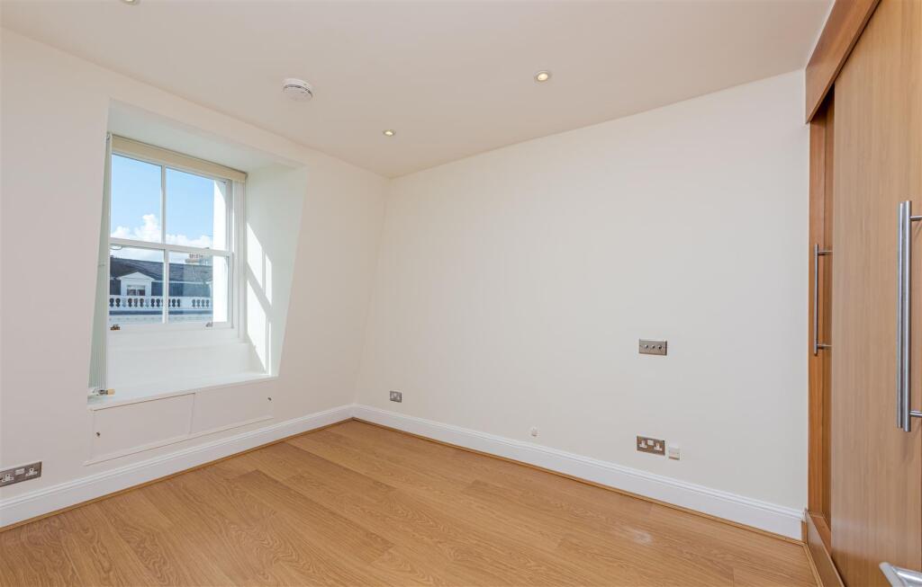 Onslow Gardens 10_78-2.jpg