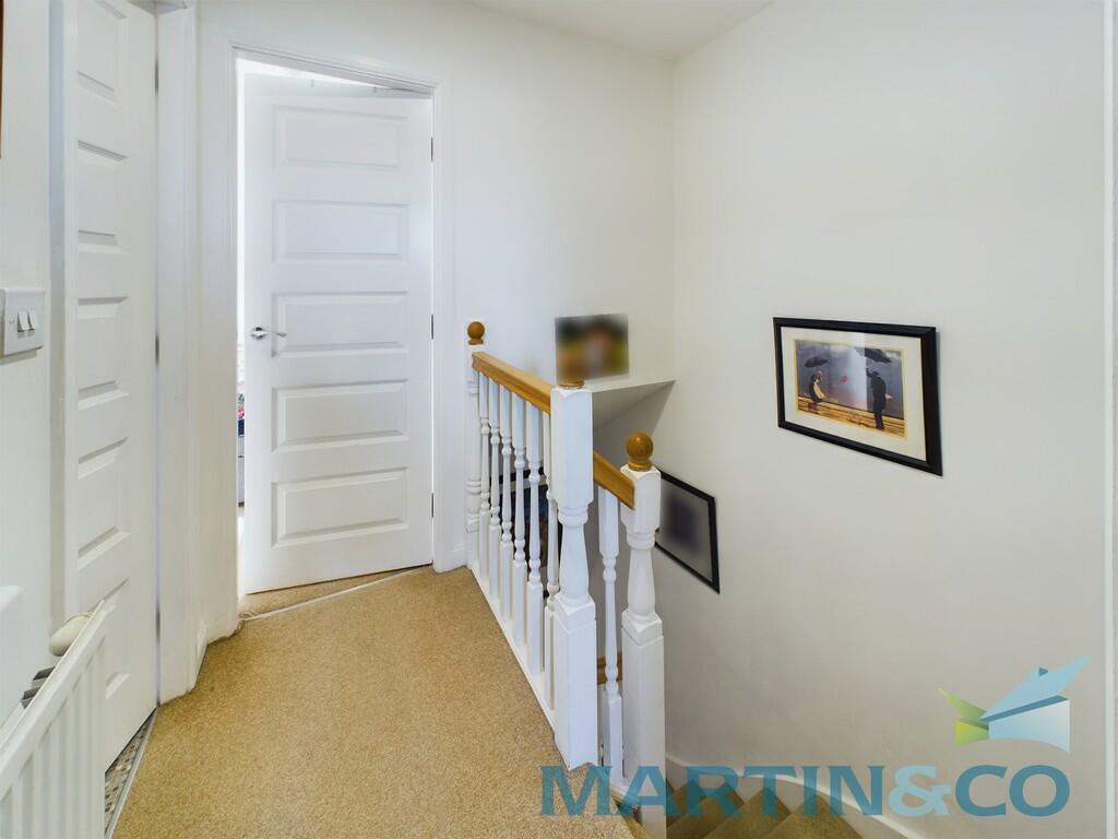 CAM01870G0-PR0144...